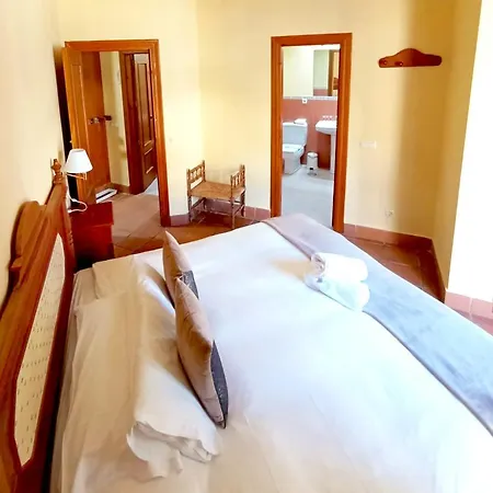 Plaza Andalucia Edificio Enebro 4-6 Pax * Sierra Nevada