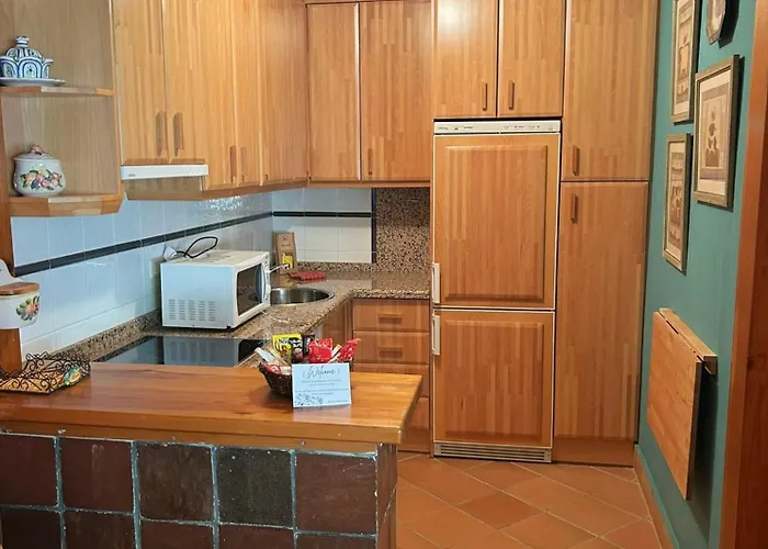 公寓 Plaza Andalucia Edificio Enebro 4-6 Pax *