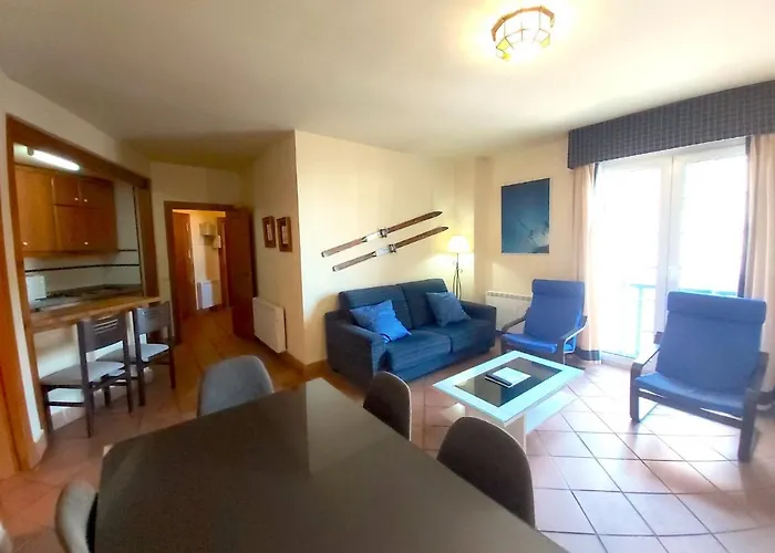 Apartmán Plaza Andalucia Edificio Enebro 4-6 Pax *